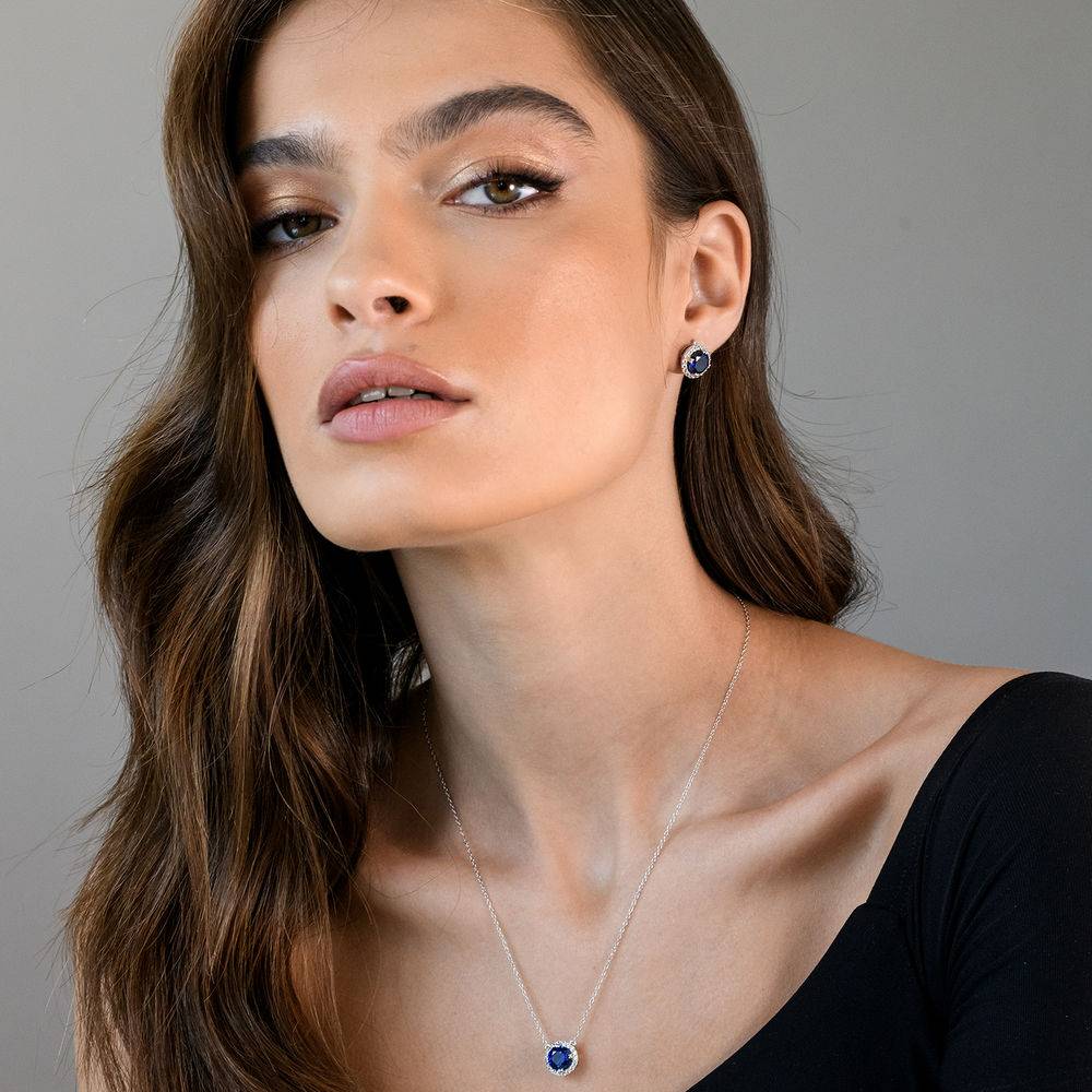 Linda Circle Pendant Necklace in 18K Rose Gold Plating-1 product photo