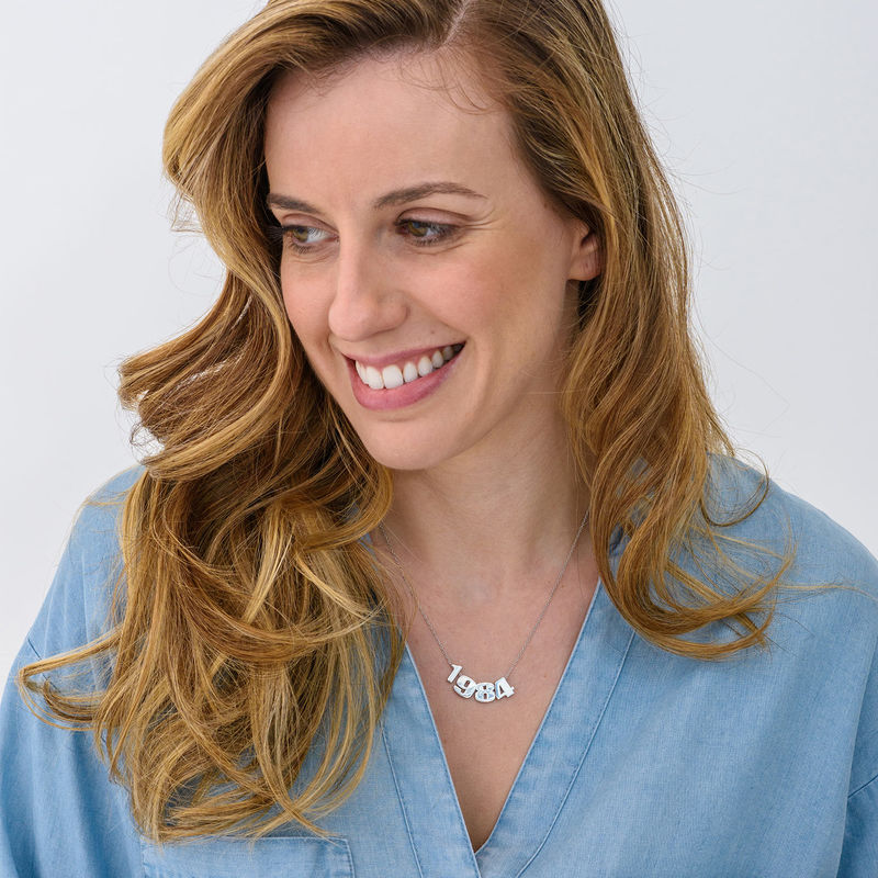 Personalized Cursive Name Necklace with Diamond in 18K Gold Plating-1 product photo