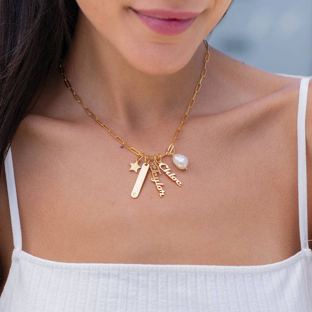Floret Photo Pendant Necklace in 18K Gold Vermeil with 0.15CT Diamonds-1 Floret Photo Pendant Necklace in 18K Gold Vermeil with 0.15CT Diamonds-1 product photo